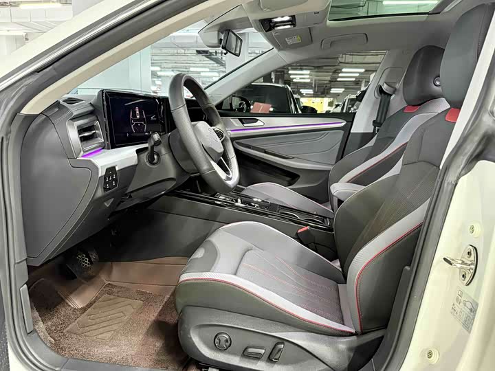 Фото 8 - Volkswagen Lamando L