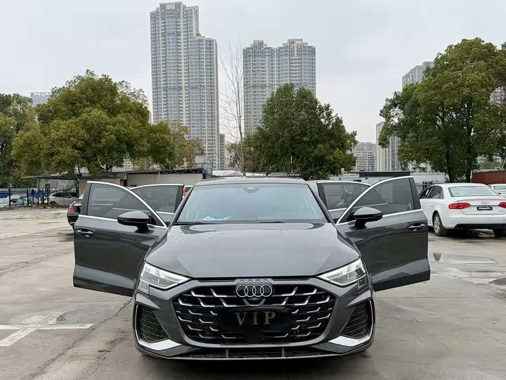 Фото 2 - Audi A3