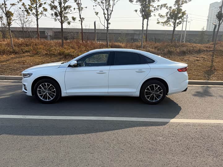 Фото 7 - Geely Preface