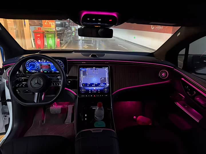 Фото 8 - Mercedes-Benz EQE SUV