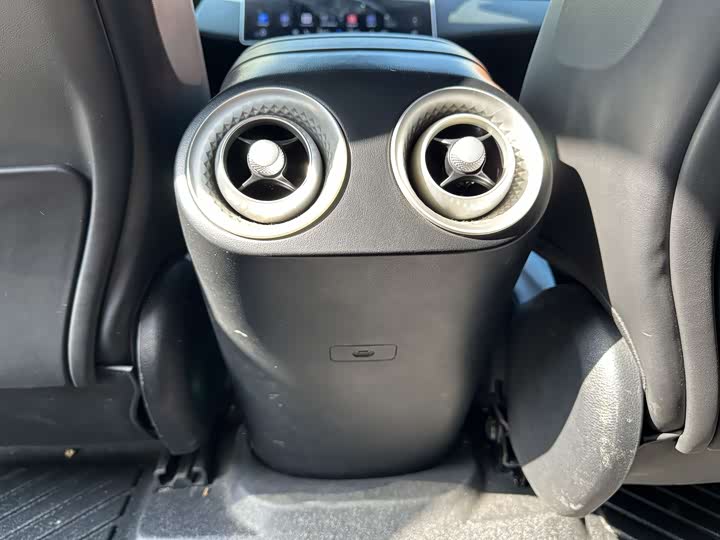 Фото 6 - Avatr 11