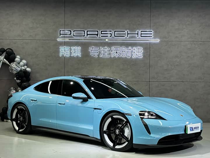 Фото 3 - Porsche Taycan