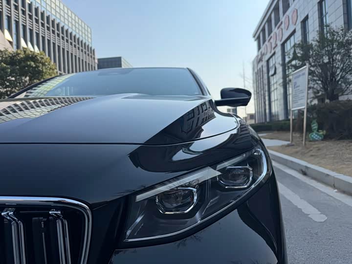 Фото 2 - Geely Preface