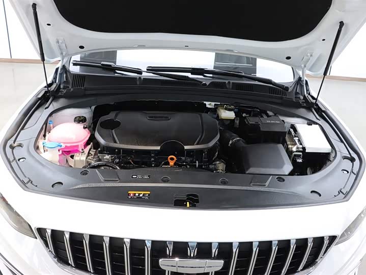 Photo 8 - Geely Preface