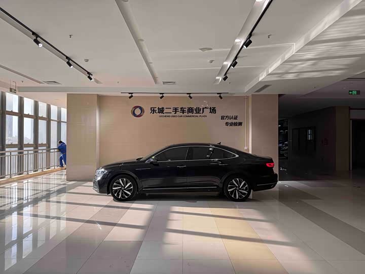 Фото 4 - Volkswagen Passat