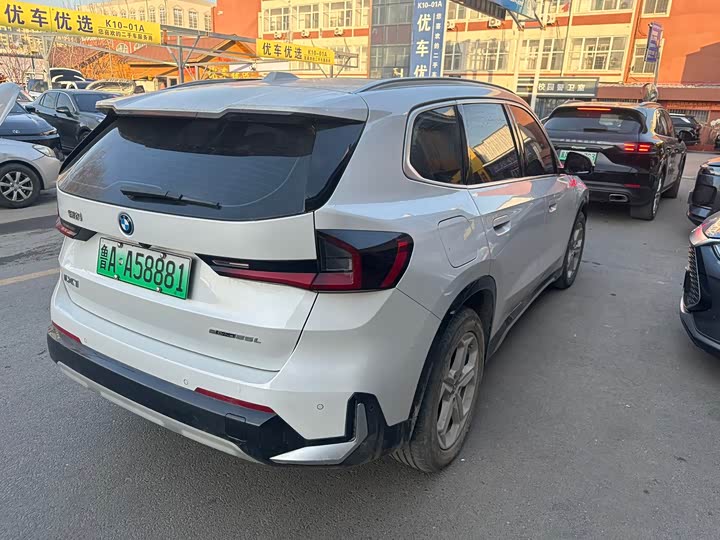 Фото 6 - BMW iX1