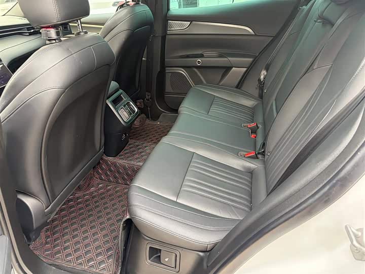 Фото 3 - Maserati Grecale