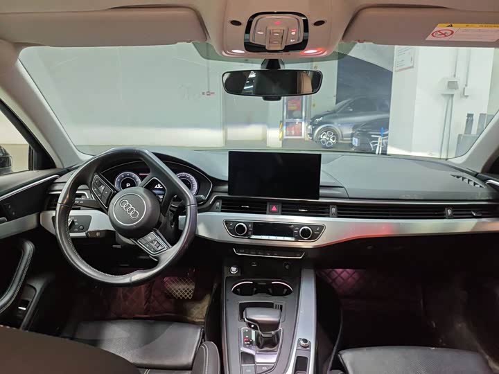 Фото 5 - Audi A4L