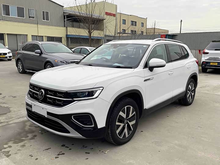 Фото 1 - Volkswagen Tayron