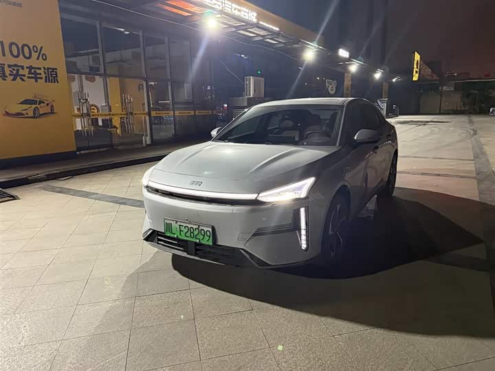 Фото 1 - Geely Galaxy L6