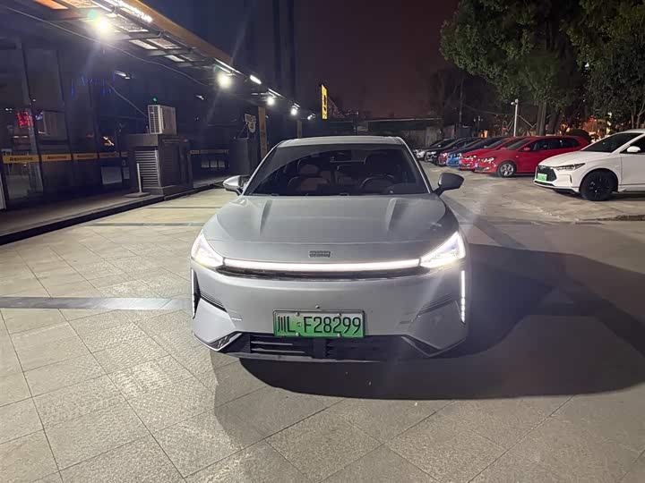 Фото 2 - Geely Galaxy L6