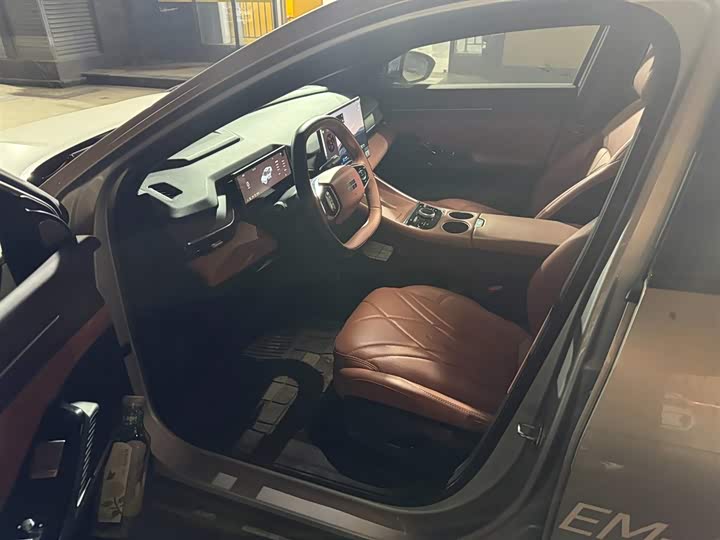 Фото 3 - Geely Galaxy L6