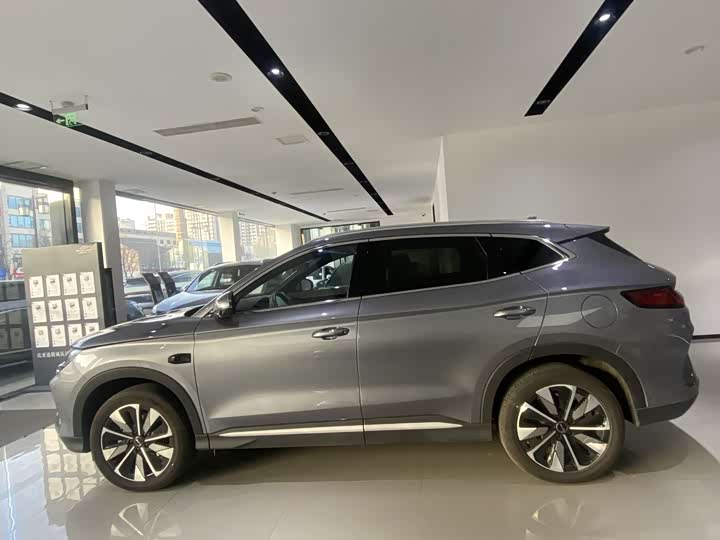 Фото 2 - BYD Song Plus Hybrid/EV