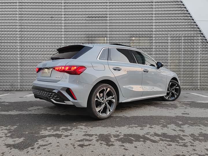 Фото 2 - Audi A3