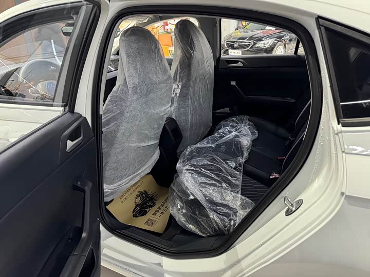 Фото 7 - Volkswagen Lavida