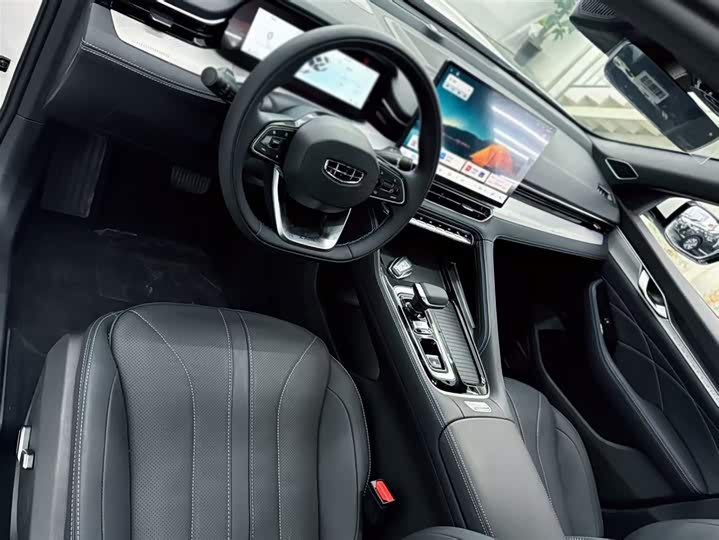 Фото 5 - Geely Preface