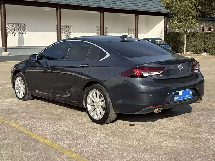 Фото 4 - Buick Regal