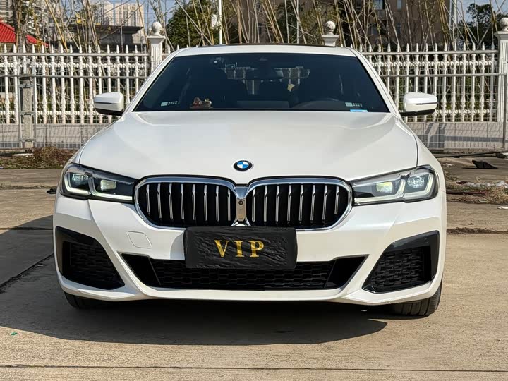 Фото 2 - BMW 5 Series