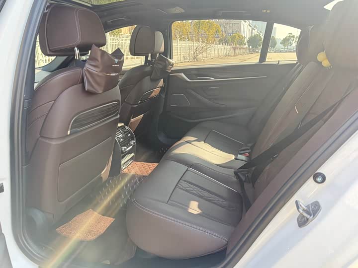 Фото 7 - BMW 5 Series