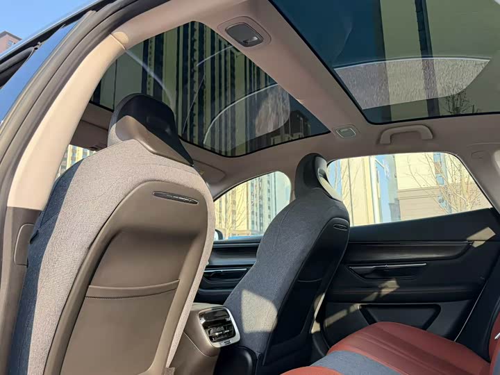 Фото 5 - XPeng P7