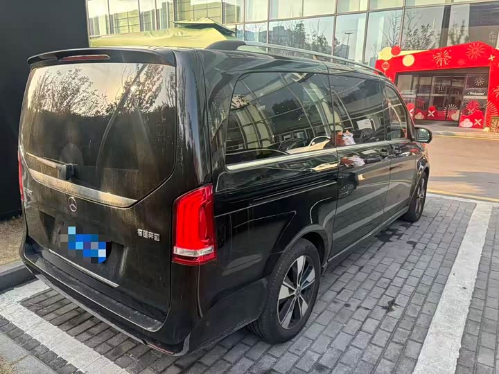 Фото 3 - Mercedes-Benz V-Class