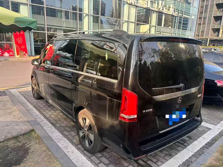 Фото 4 - Mercedes-Benz V-Class