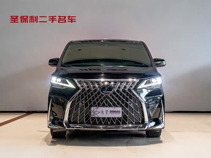 Фото 2 - Lexus LM