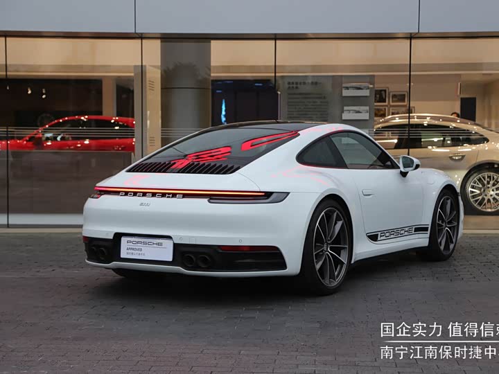 Фото 4 - Porsche 911