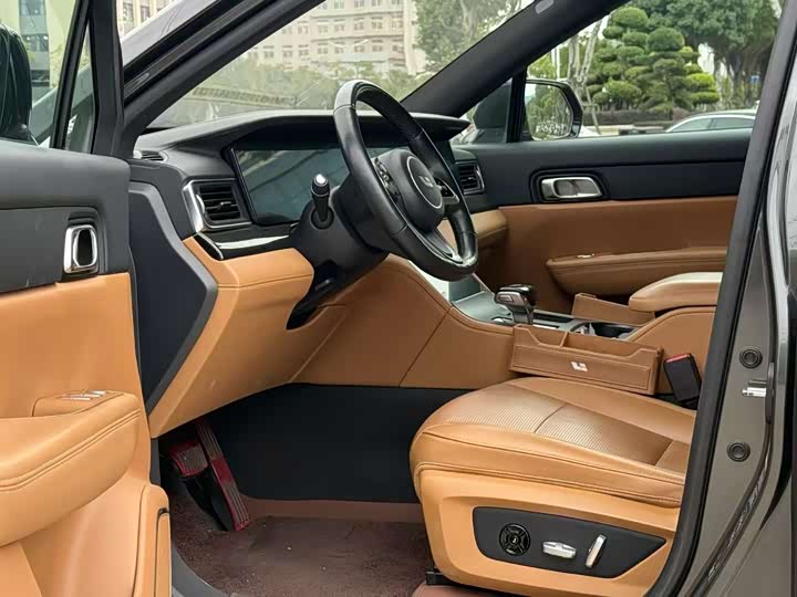 Фото 5 - LiXiang One