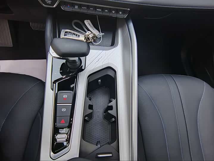 Photo 8 - Geely Preface