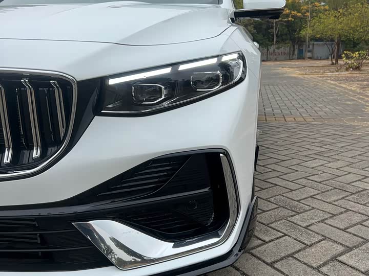 Photo 8 - Geely Preface