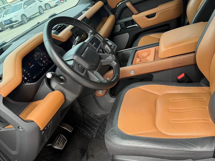 Фото 7 - Land Rover Defender