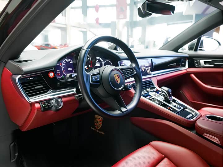 Фото 9 - Porsche Panamera