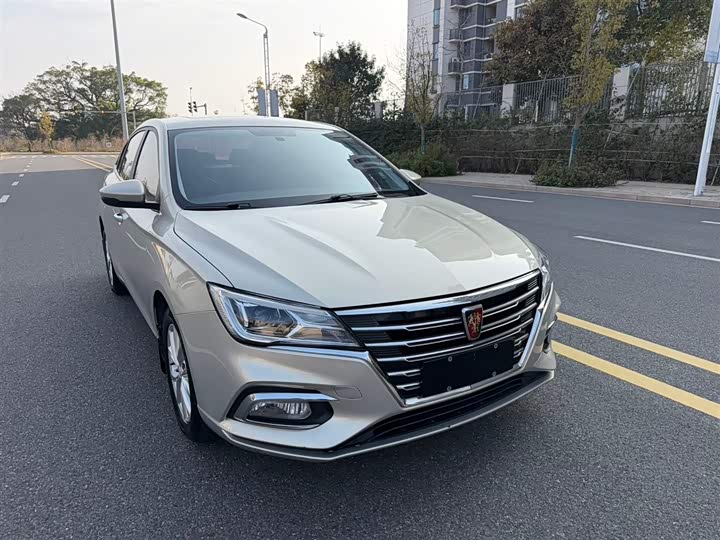 Фото 4 - Roewe i5
