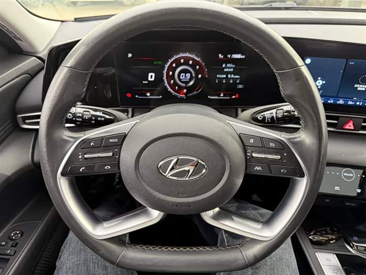 Фото 8 - Hyundai Elantra N line