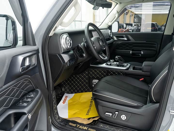 Фото 6 - Tank 300