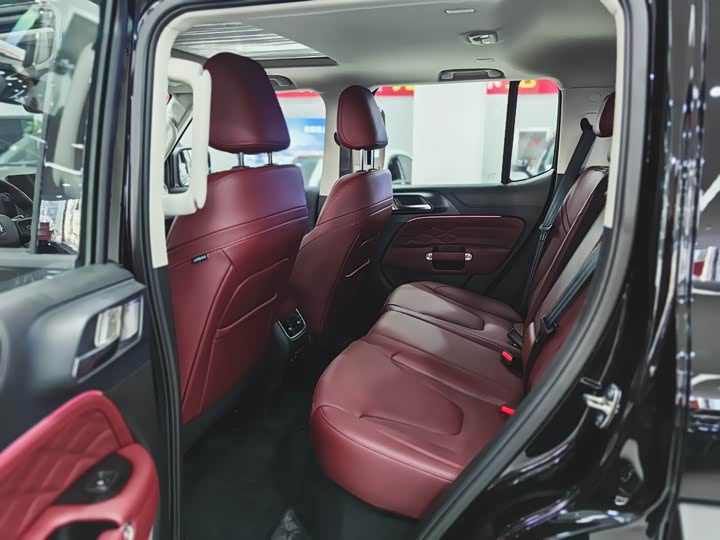 Фото 8 - Tank 300 Hybrid