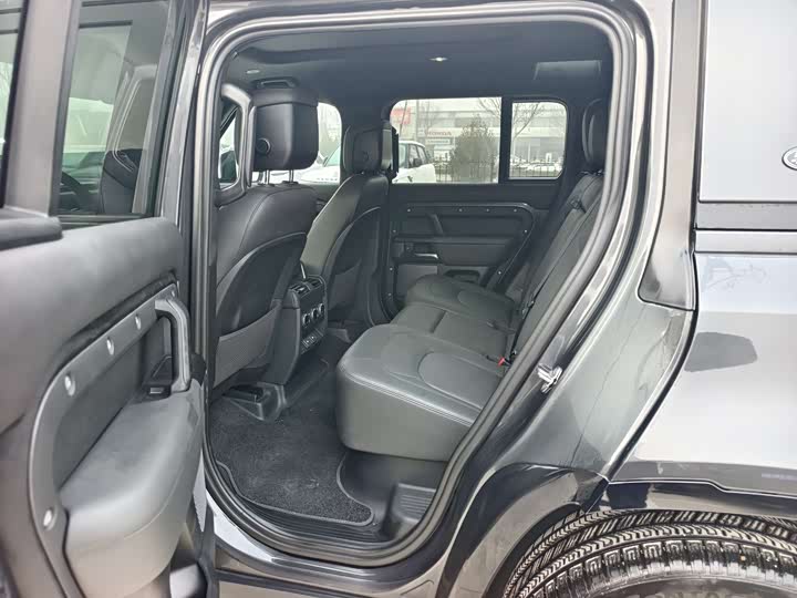 Фото 7 - Land Rover Defender