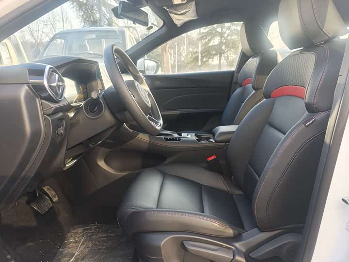 Фото 8 - MG Motor 5