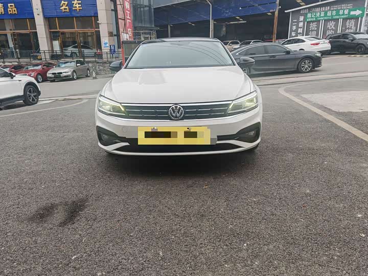 Фото 1 - Volkswagen Lamando L