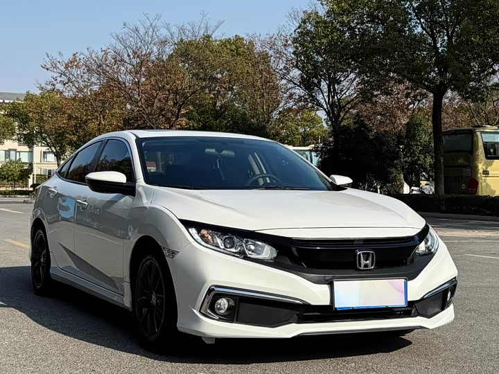 Фото 3 - Honda Civic