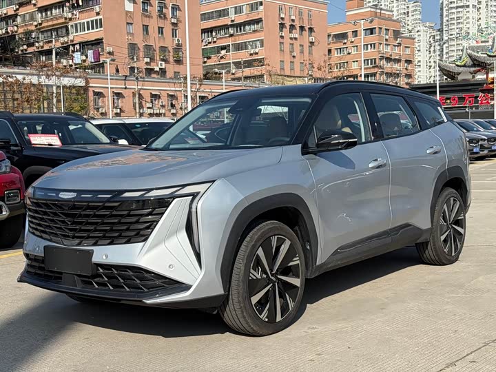 Фото 3 - Geely Atlas L