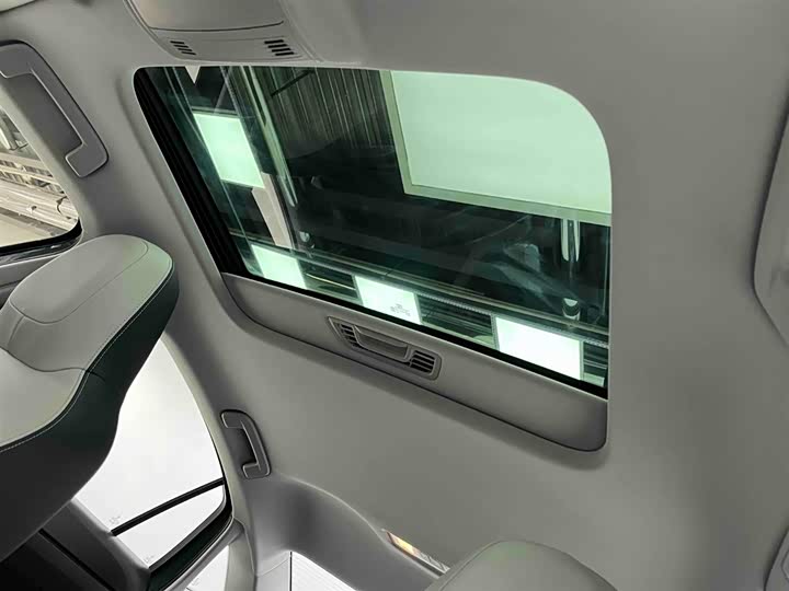 Фото 9 - Volkswagen Lavida