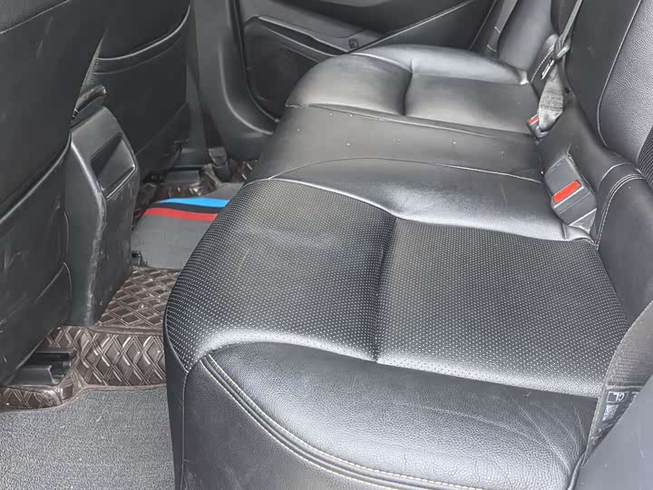 Фото 4 - Toyota Corolla