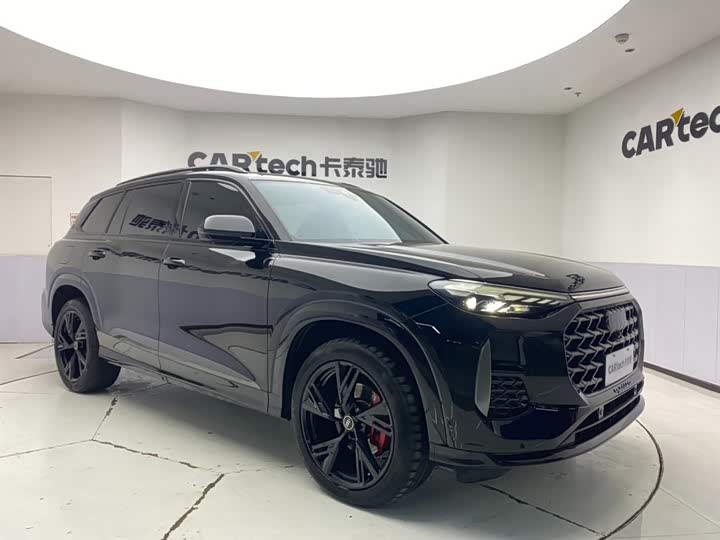 Фото 2 - Audi Q6