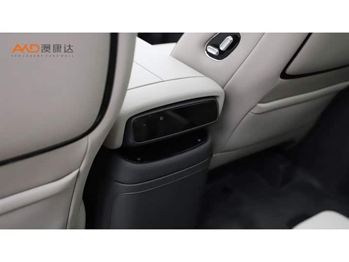 Фото 9 - XPeng X9