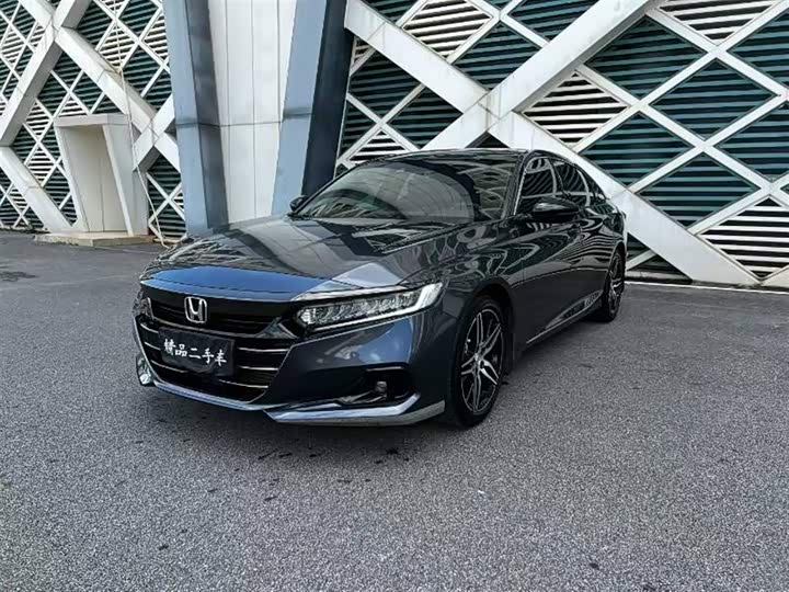 Фото 1 - Honda Accord