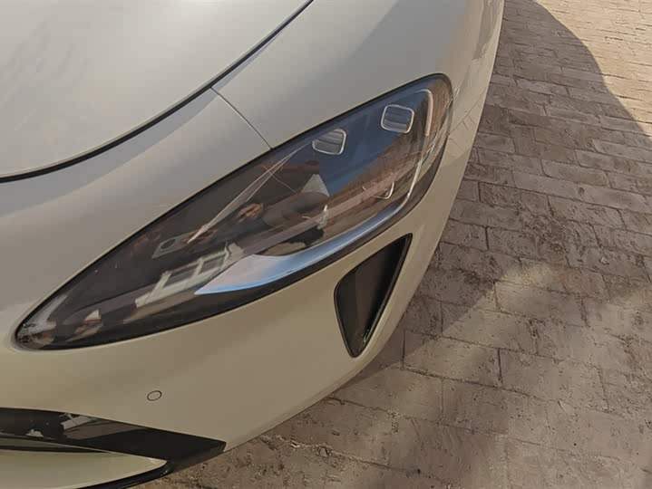 Фото 5 - Xiaomi SU7