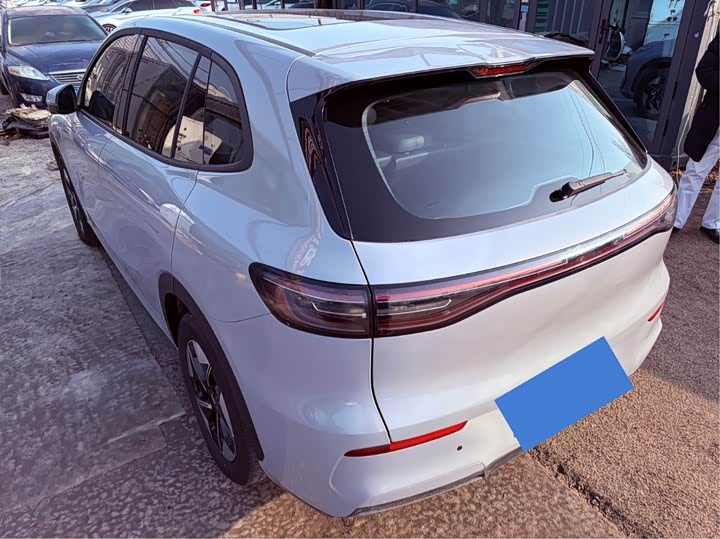 Фото 6 - Geely Galaxy E5