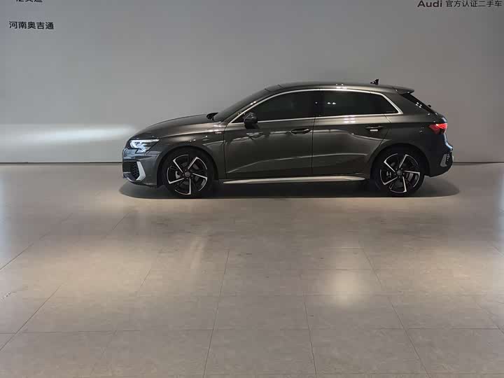 Фото 2 - Audi A3